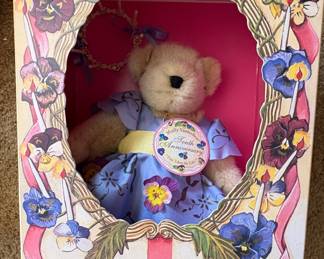 Muffy VanderBear Tenth Anniversary "This Takes the Cake!"