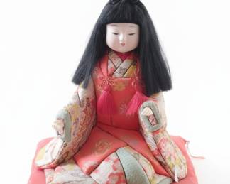 Kimekomi Ningyo Doll in Traditional Kimono