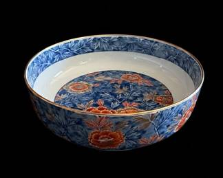 Arita-yaki Japanese Porcelain Serving Bowl and Plate Set