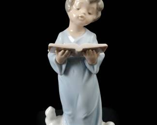 Lladro Angel Dreaming Porcelain Figurine