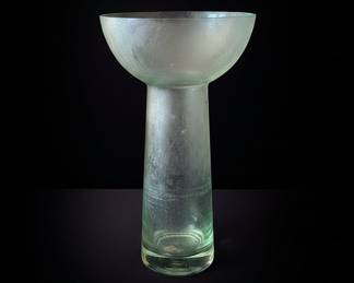 VTG Glass Green Bulb Vase