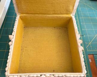 Vintage Hand Crafted Sea Shells Trinklet Box