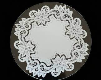 Gearys of Beverly Hills Glass Doily Plate Set