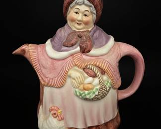 Takahashi San Francisco "Little Old Lady" Teapot