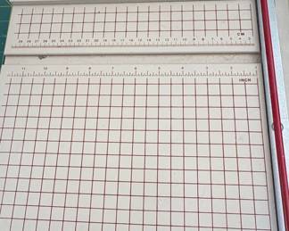 Boston 2612 Paper Trimmer