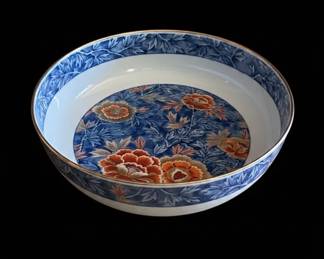 Arita-yaki Japanese Porcelain Serving Bowl and Plate Set