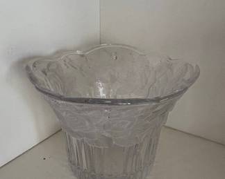 Mikasa Studio Nova "Winter Rose" Crystal Vase/Planter