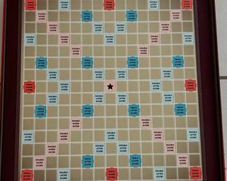 Deluxe Turntable Scrabble Crossword Game