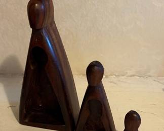 Abstract Wooden Family Group Figurine Set