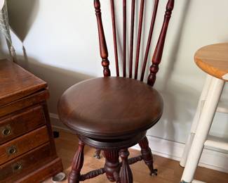 Antique Piano chair