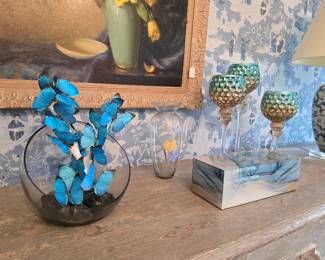 Beautiful butterfly decor and other scent pieces
