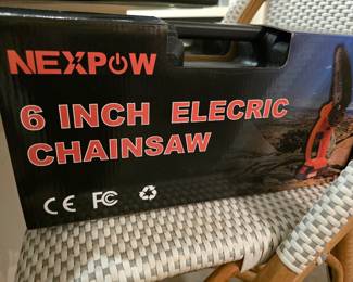 electric chainsaw - new in box