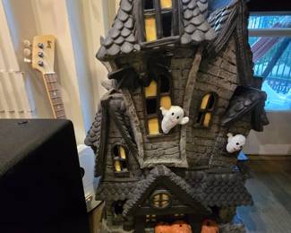 Holloween light up house