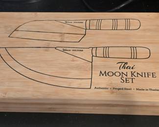 The Moon Knife Set
