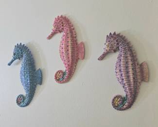 wall art - seahorses