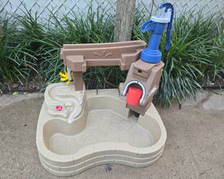 Kid's outdoor water park playstation