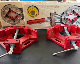 For complete description & to bid on this item, please go to https://ctbids.com/estate-sale/44938
