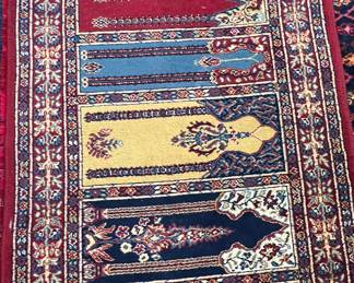Rug 3’ 2” x 7’