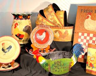 Kitchen items, chicken motif 