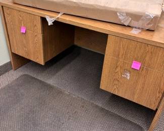 wonden office desk