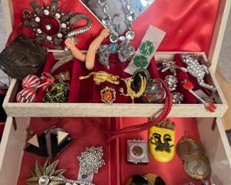 Vintage Jewelry