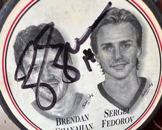 Brendan Shanahan Detroit Red Wings autograph puck