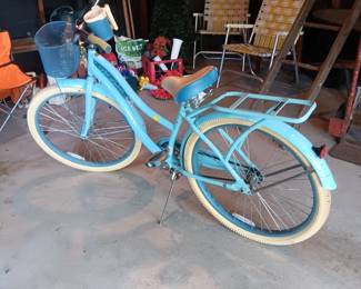 Huffy Nel Lusso cruiser bike