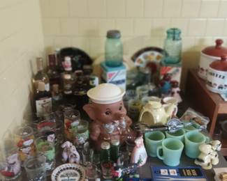 lots of vintage character glasses elephant cookie jar