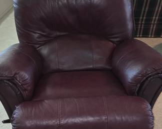 Front View of Recliner 