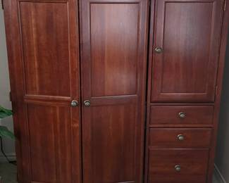 Armoire - Desk