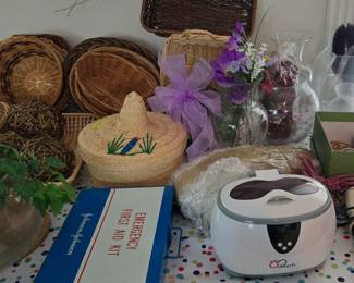 Baskets - Vases