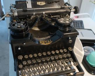 Royal vintage typewriter