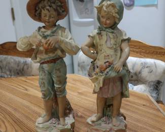 boy and girl statue- originla arnart creation Japan