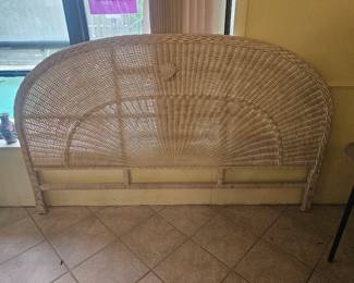 82" x 48" matching rattan headboard goes with matching 4 piece set in other photo