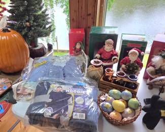 Holiday items
