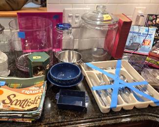 Kitchen wares