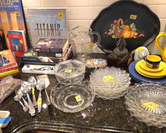 Kitchen items/books