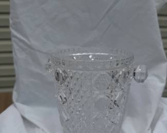 VTG CUt Crystal Diamond Cut ice bucket