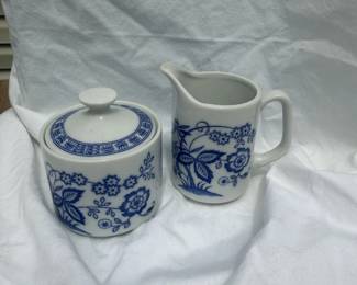 Japanese Porcelain Sugar and Creamer Set