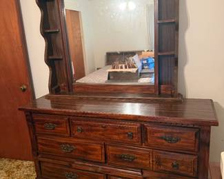 Same dresser 