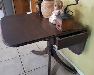 Drop Leaf Table