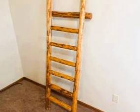 Rustic Log Blanket Ladder – Cabin Style Wooden Decor