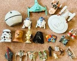Vintage Star Wars Toy Lot – Spaceships, Figures & Collectible Sci-Fi Memorabilia