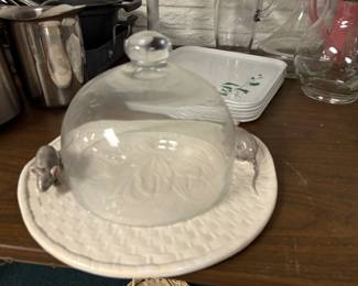 ceramic cheese plate with dome