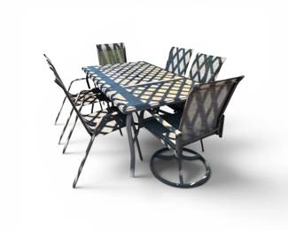 Patio Table w 6 Chairs