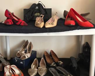 Many shoes, size 8 1/2-9