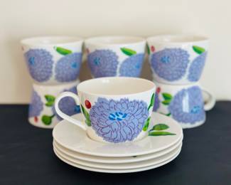 Maija Isola cup and saucers 