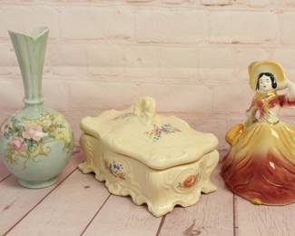 Victorian-Style Ceramic Decor Lot