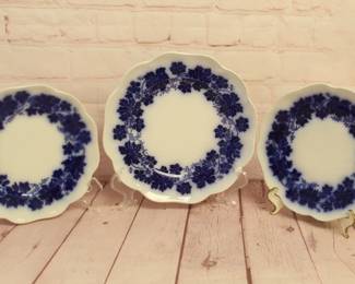 Upsala-Ekeby Vinranka Plate Lot