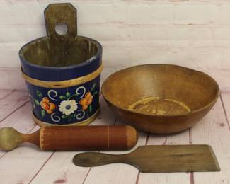 Primitive Kitchen & Woodenware Lot